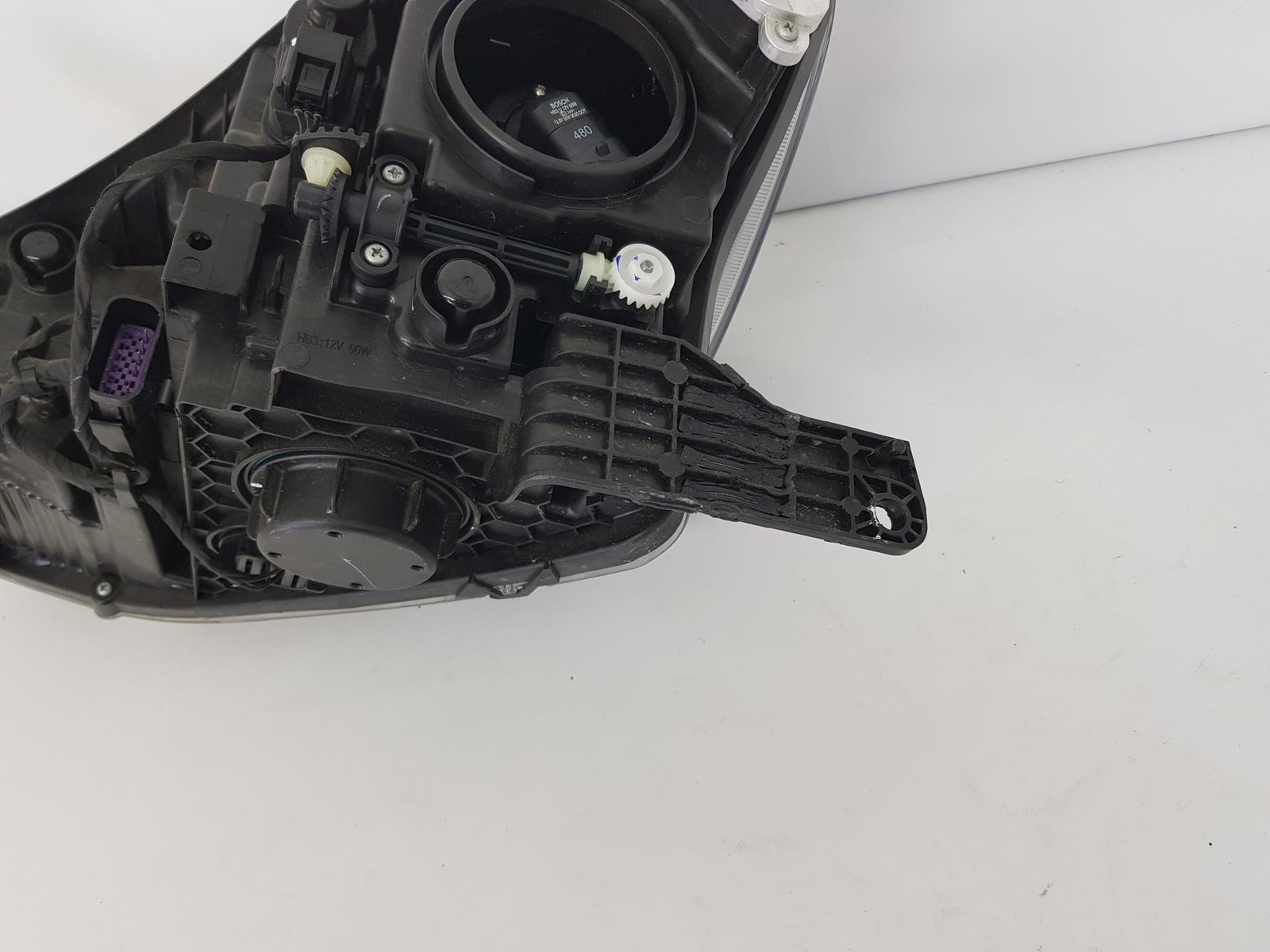 Far dreapta MG3 MG 3 ZS32 Halogen Led 2024 2025 2026 11500014 - imagine 12