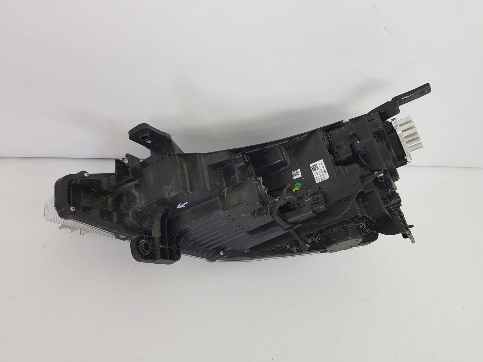 Far dreapta MG3 MG 3 ZS32 Halogen Led 2024 2025 2026 11500014 - imagine 10