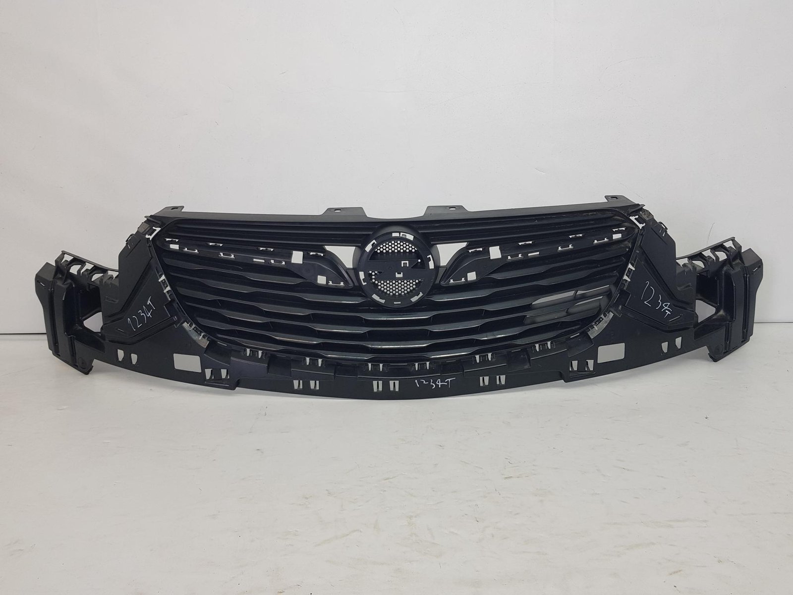Grila radiator Opel Crossland X 39097382 2017 2018 2019 2020 39097382