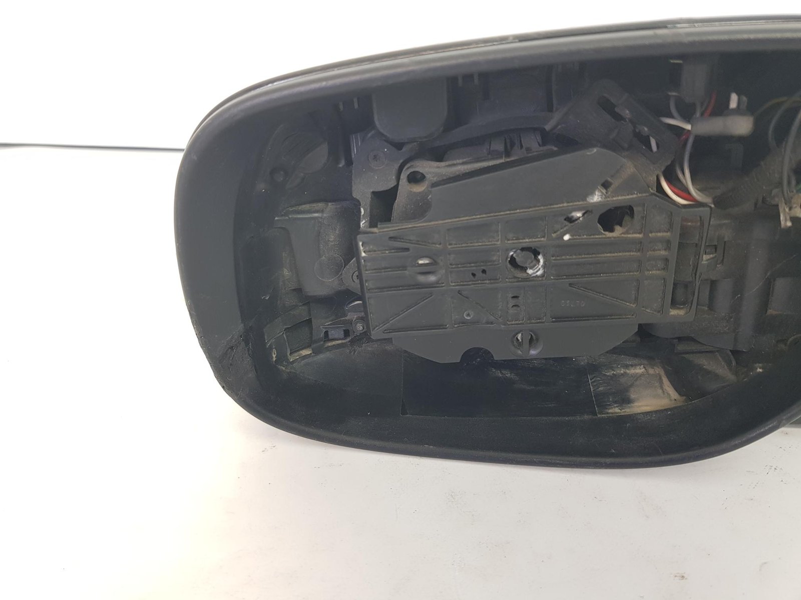 Corp oglinda stanga Toyota Avensis 2002 2003 2004 2005 2006 2007 2008 - imagine 3