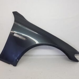 Aripa dreapta fata BMW Seria 5 F10 F11 2010 2011 2012 2013 2014 2015 2016