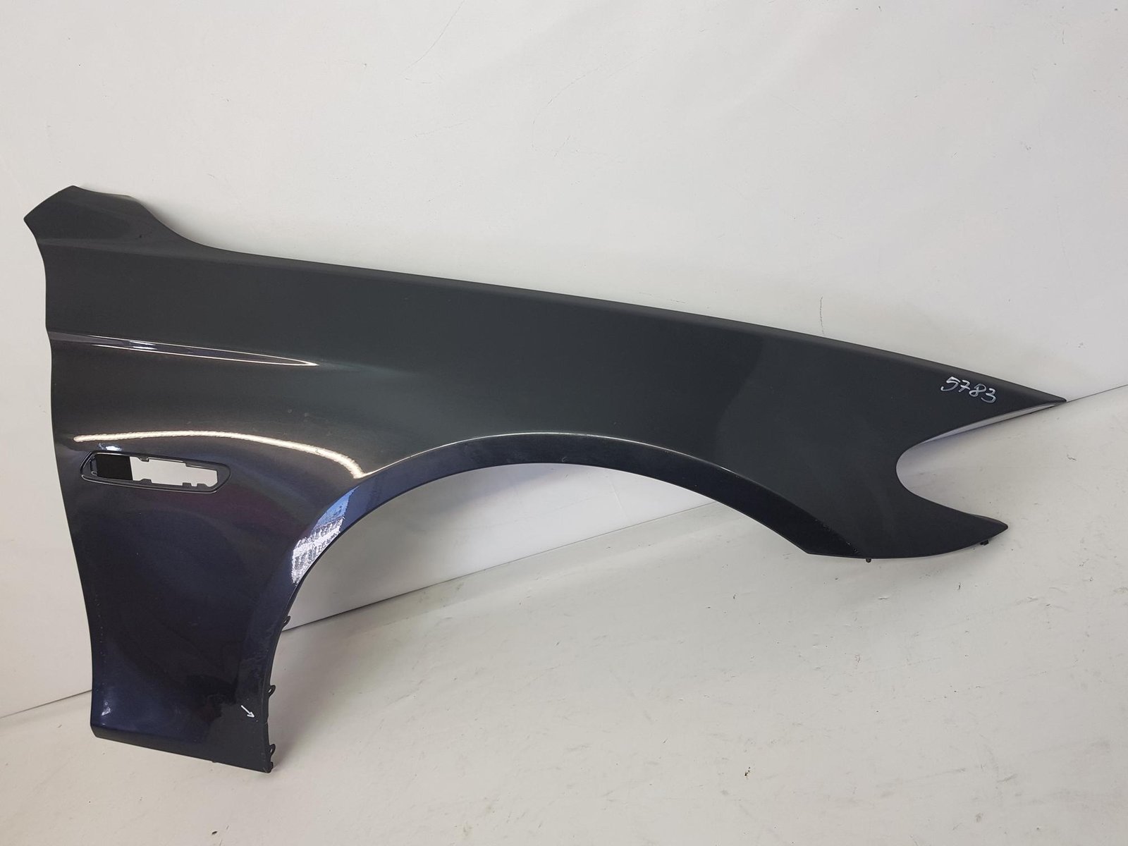 Aripa dreapta fata BMW Seria 5 F10 F11 2010 2011 2012 2013 2014 2015 2016 - imagine 4