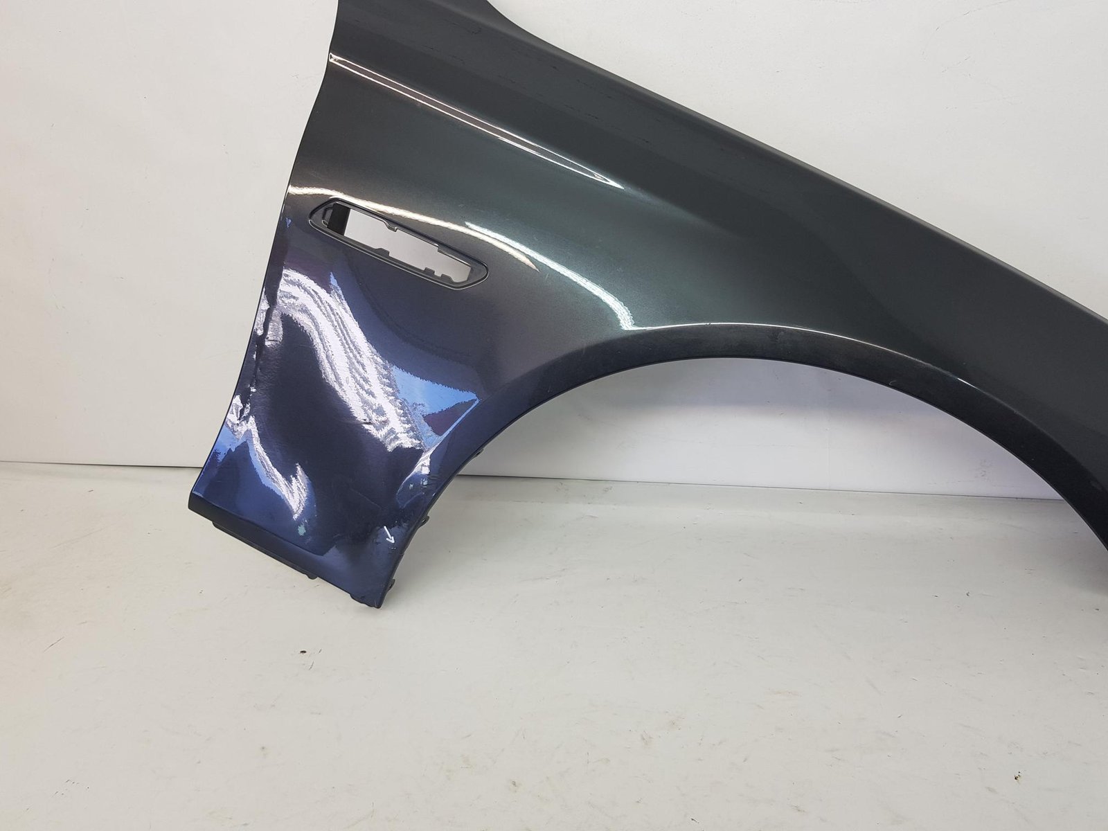 Aripa dreapta fata BMW Seria 5 F10 F11 2010 2011 2012 2013 2014 2015 2016 - imagine 5