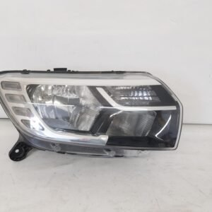 Far dreapta Dacia Logan 2 Sandero 2 facelift 260105925R 2017 2018 2019 2020