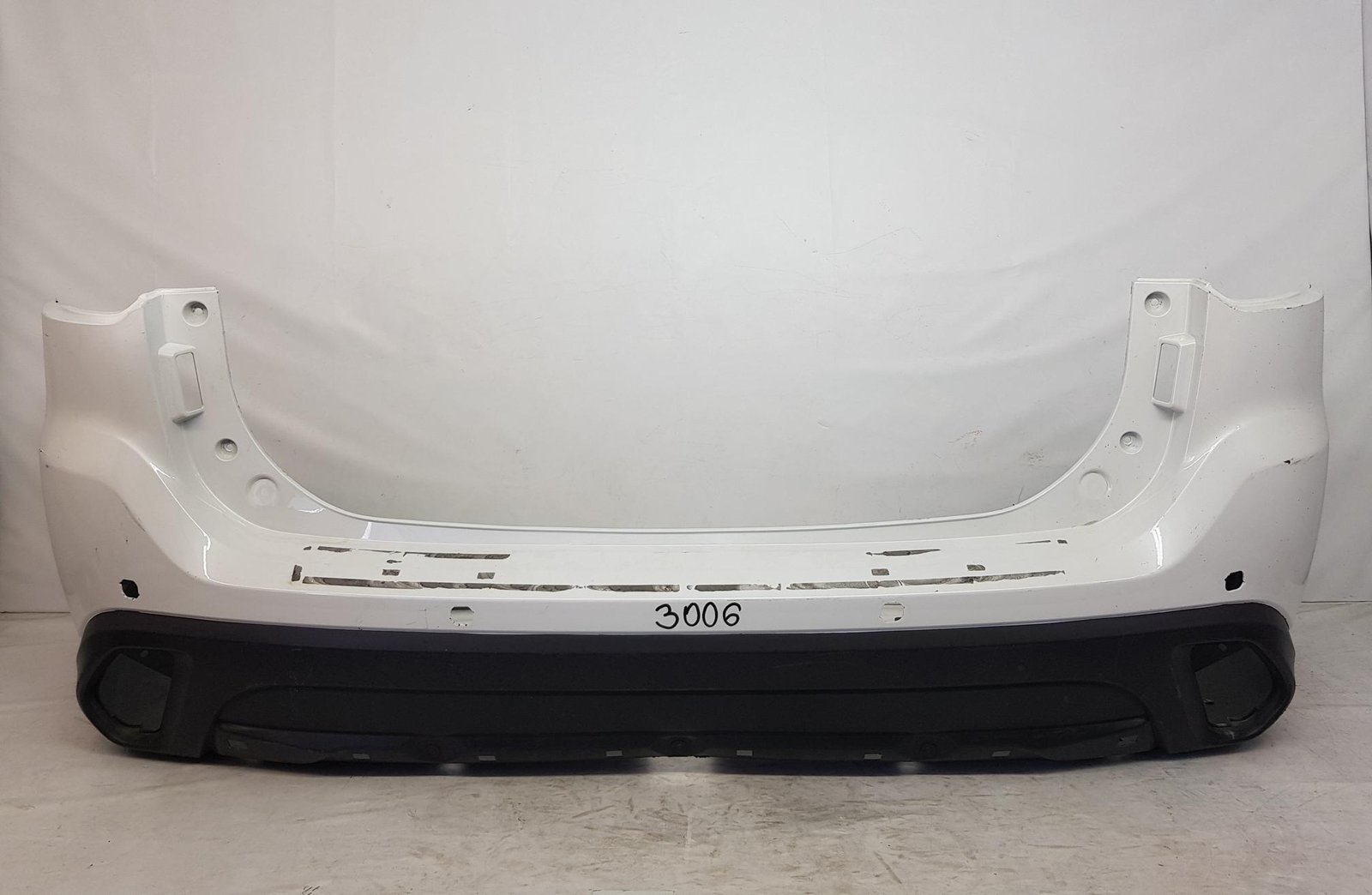 Bara spate Mitsubishi Outlander 3 facelift 6410C798ZZ 2016 2017, 2018 2019 2020