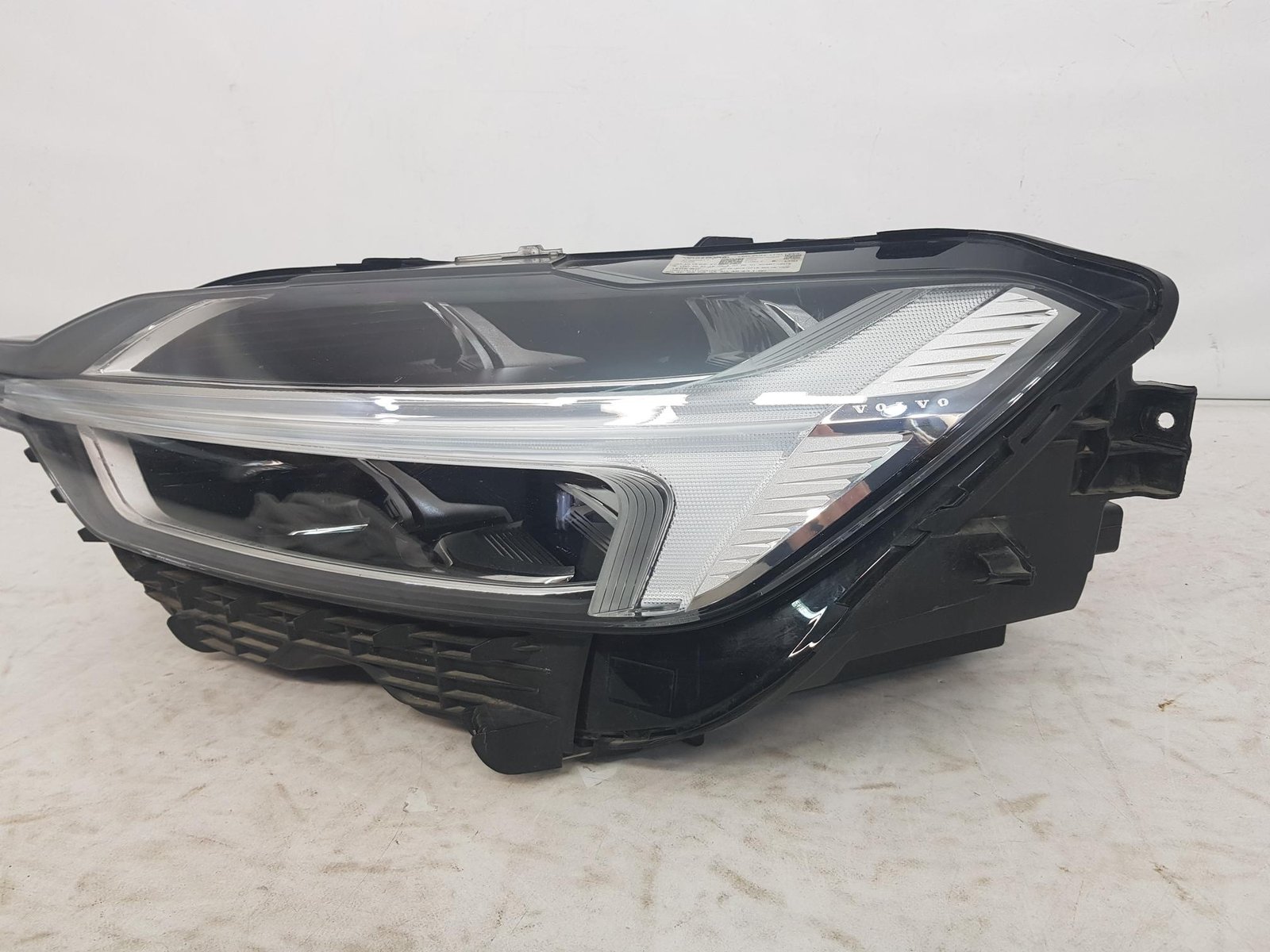 Far stanga Full Led Volvo XC60 31420417 2017 2018 2019 2020 2021 - imagine 18