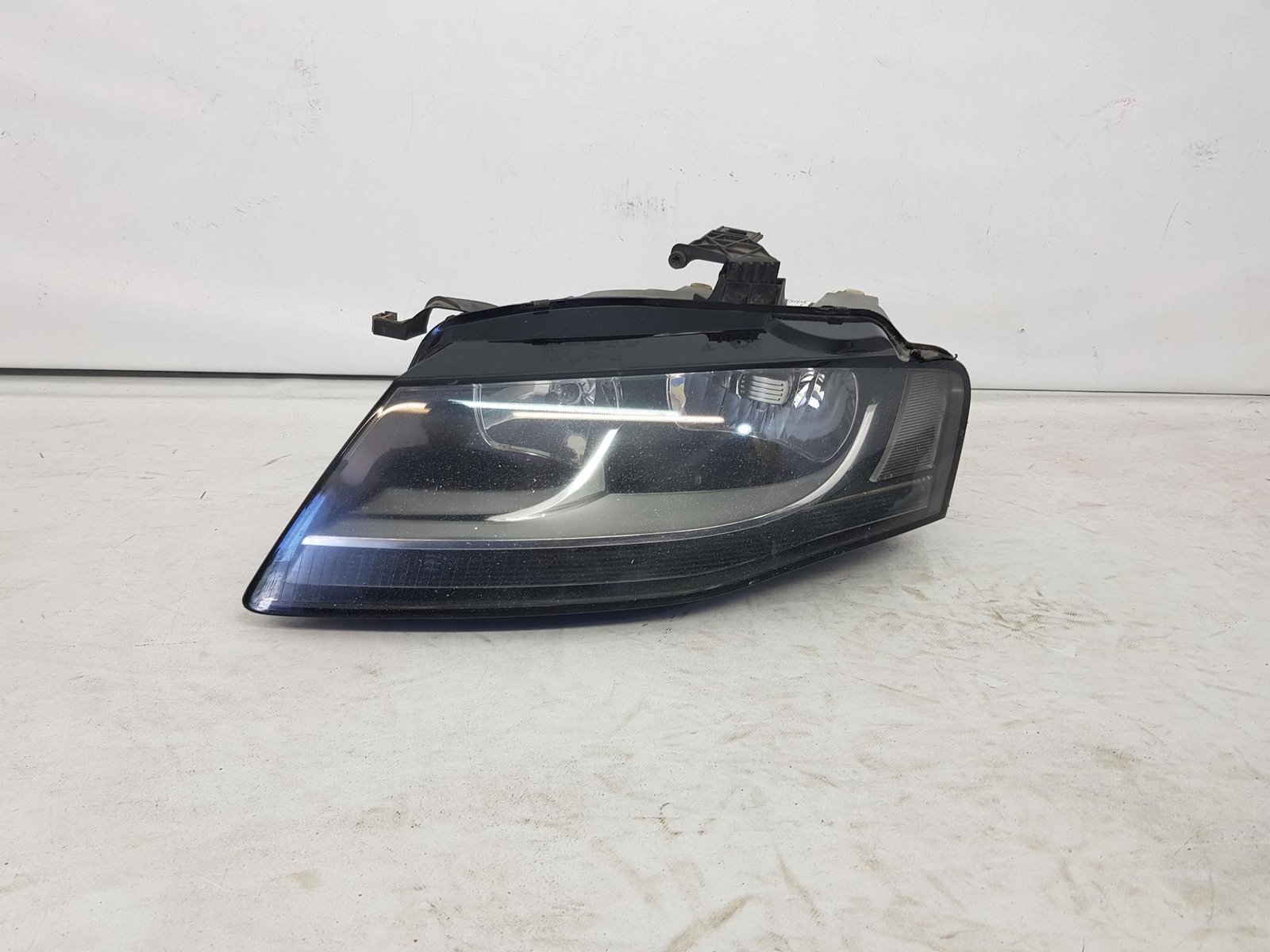 Far stanga halogen Audi A4 B8 8K0941003 2008 2009 2010 2011 2012