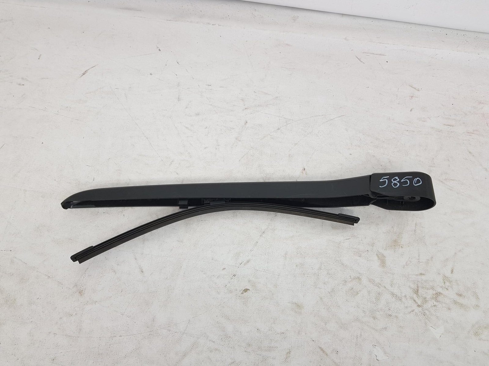 Brat stergator luneta Volvo XC40 31699908 2017 2018 2019 2020 2021 2022 2023