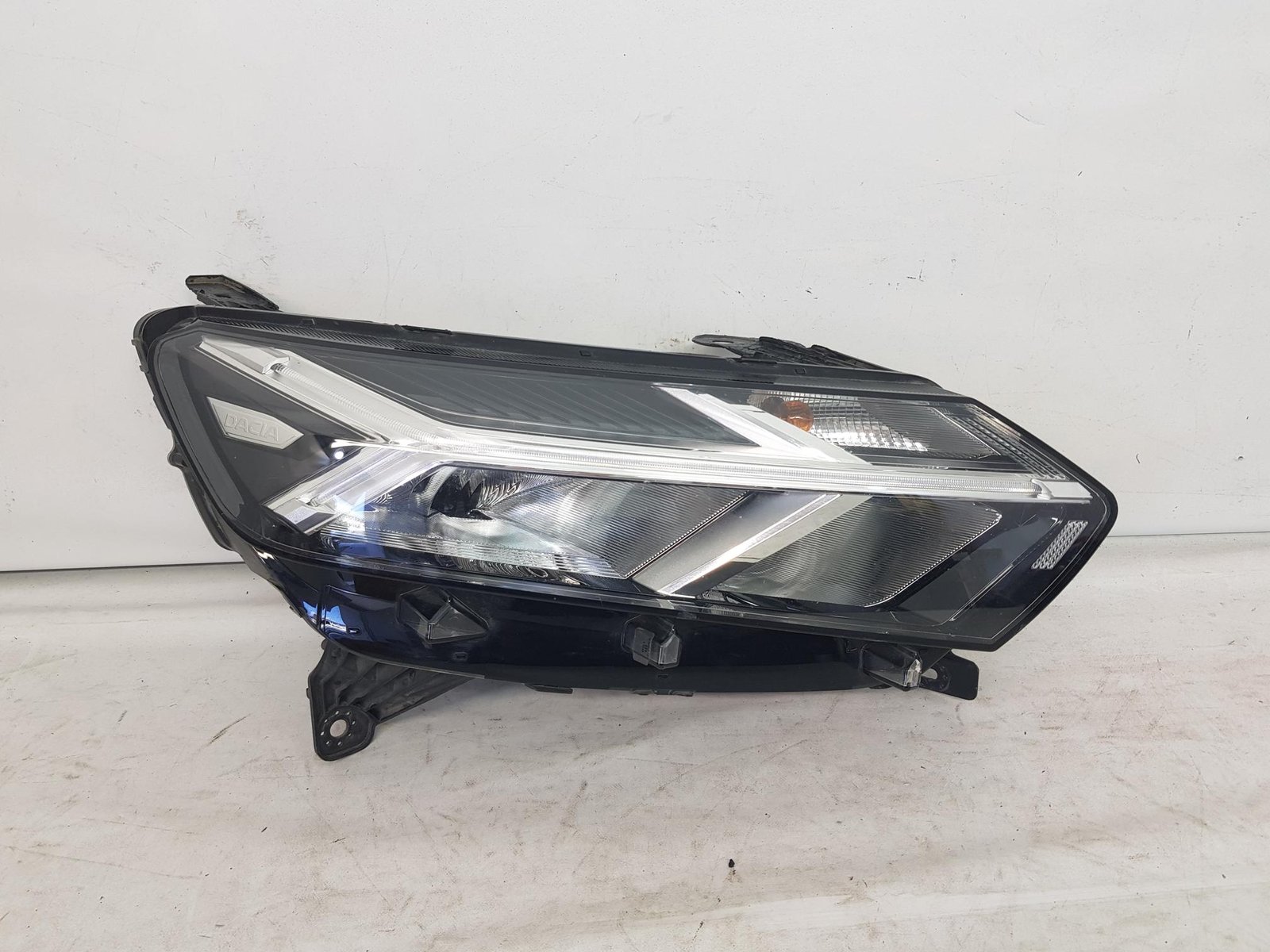 Far dreapta full led Dacia Logan 3 Sandero 3 Jogger 260101940R 2020 2021 2022 2023