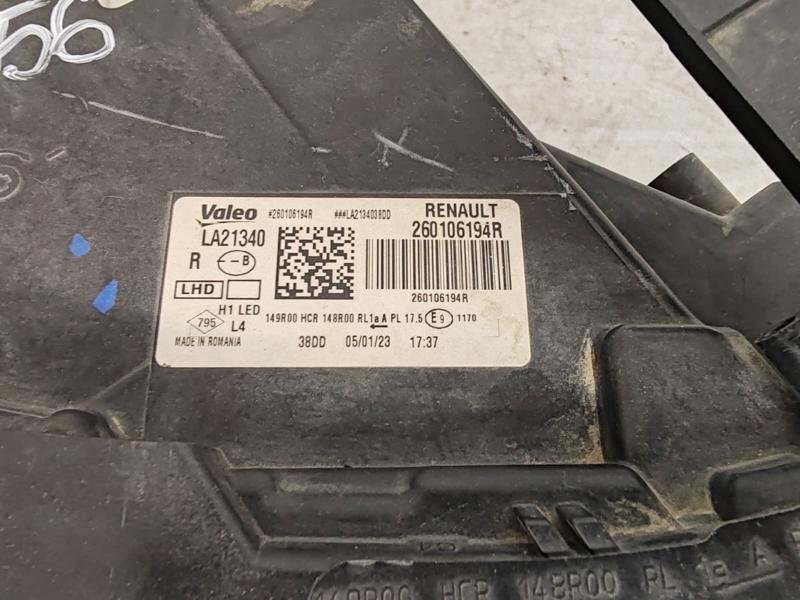 Far dreapta full led Dacia Duster 2 facelift 260106194R 2021 2022 2023 2024 - imagine 7