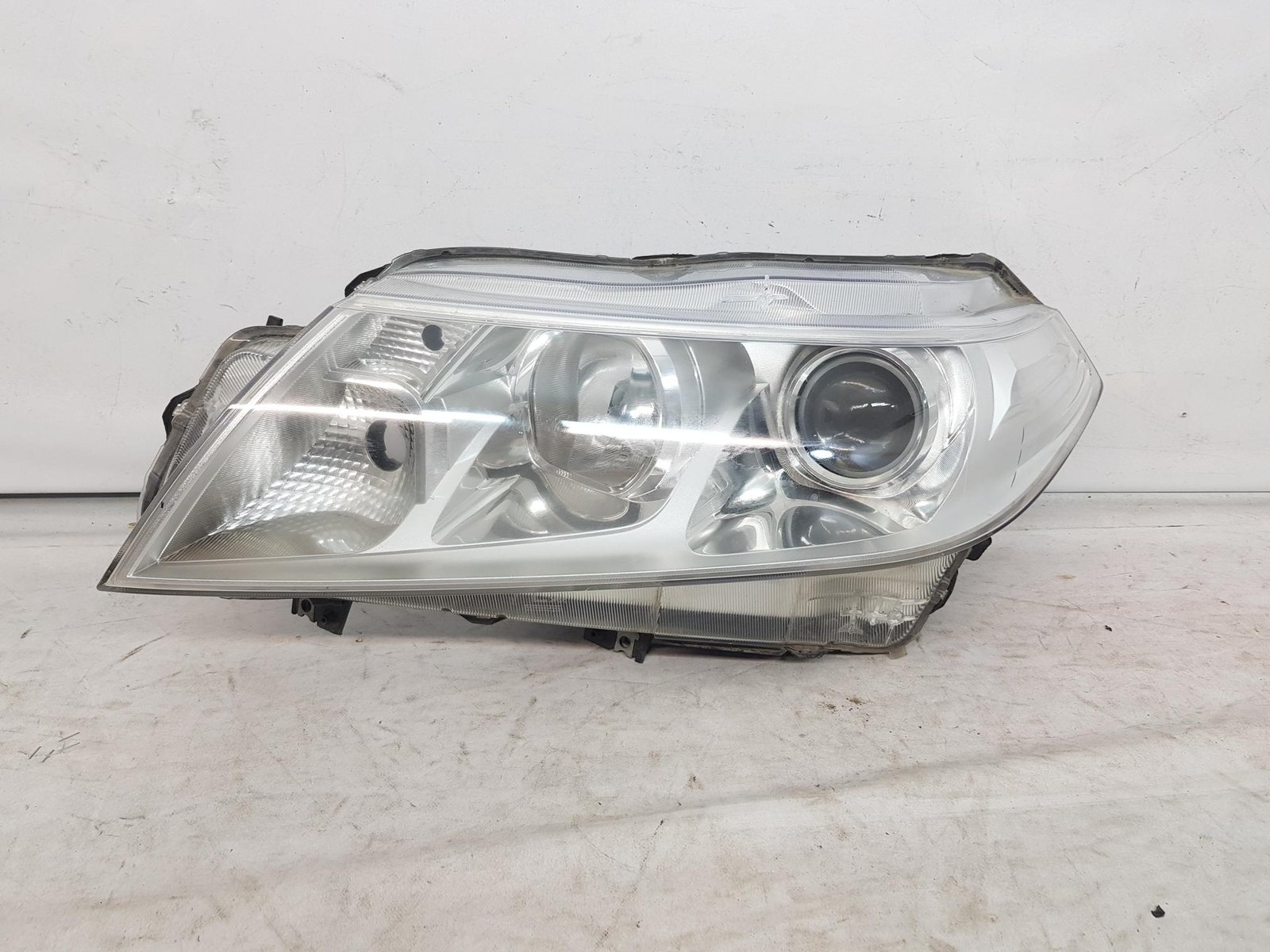 Far stanga halogen Suzuki Vitara 100-18097 2015 2016 2017 2018 2019