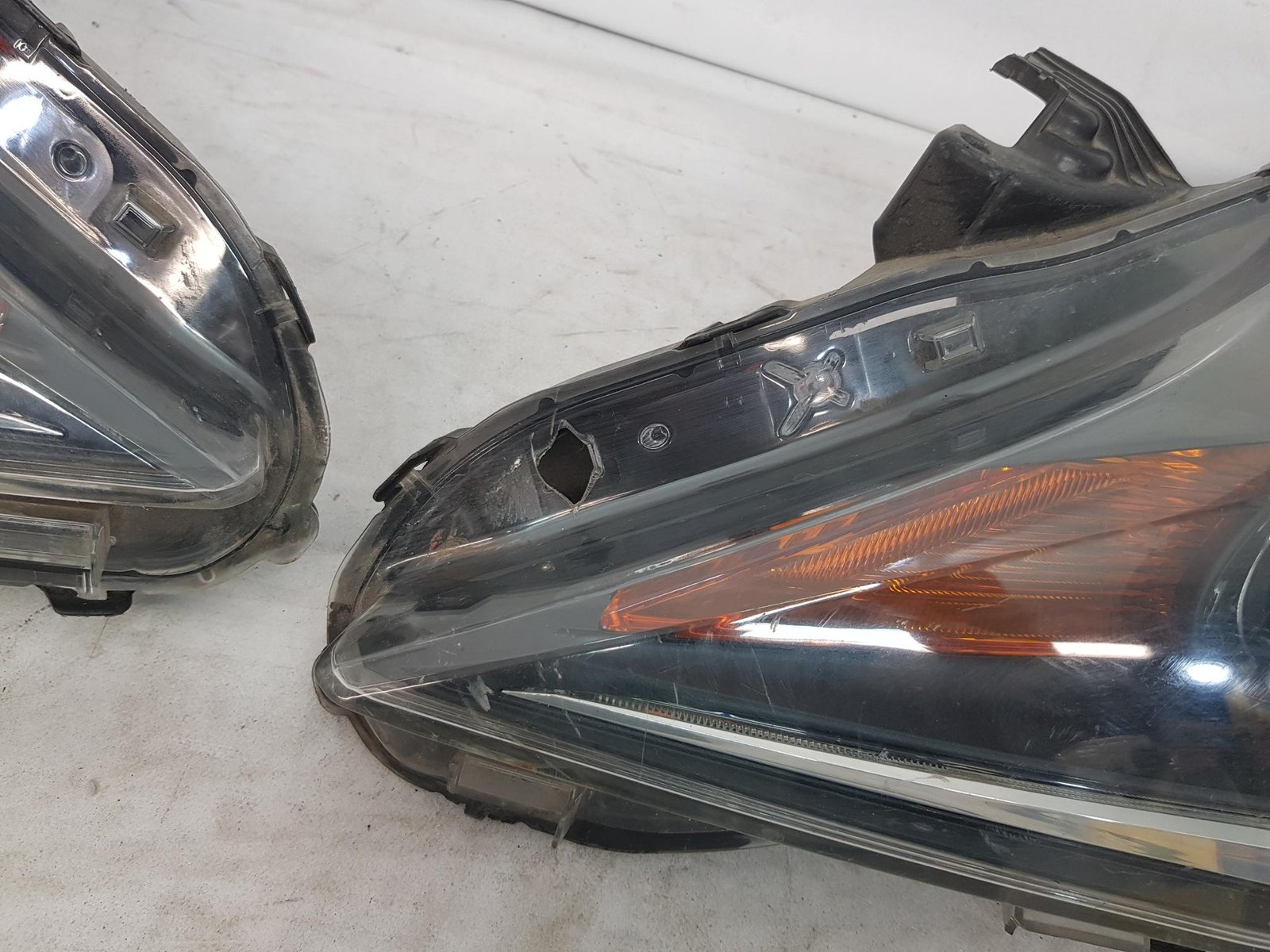 Set far stanga dreapta Toyota Aygo 2014 2015 2016 2017 2018 - imagine 6