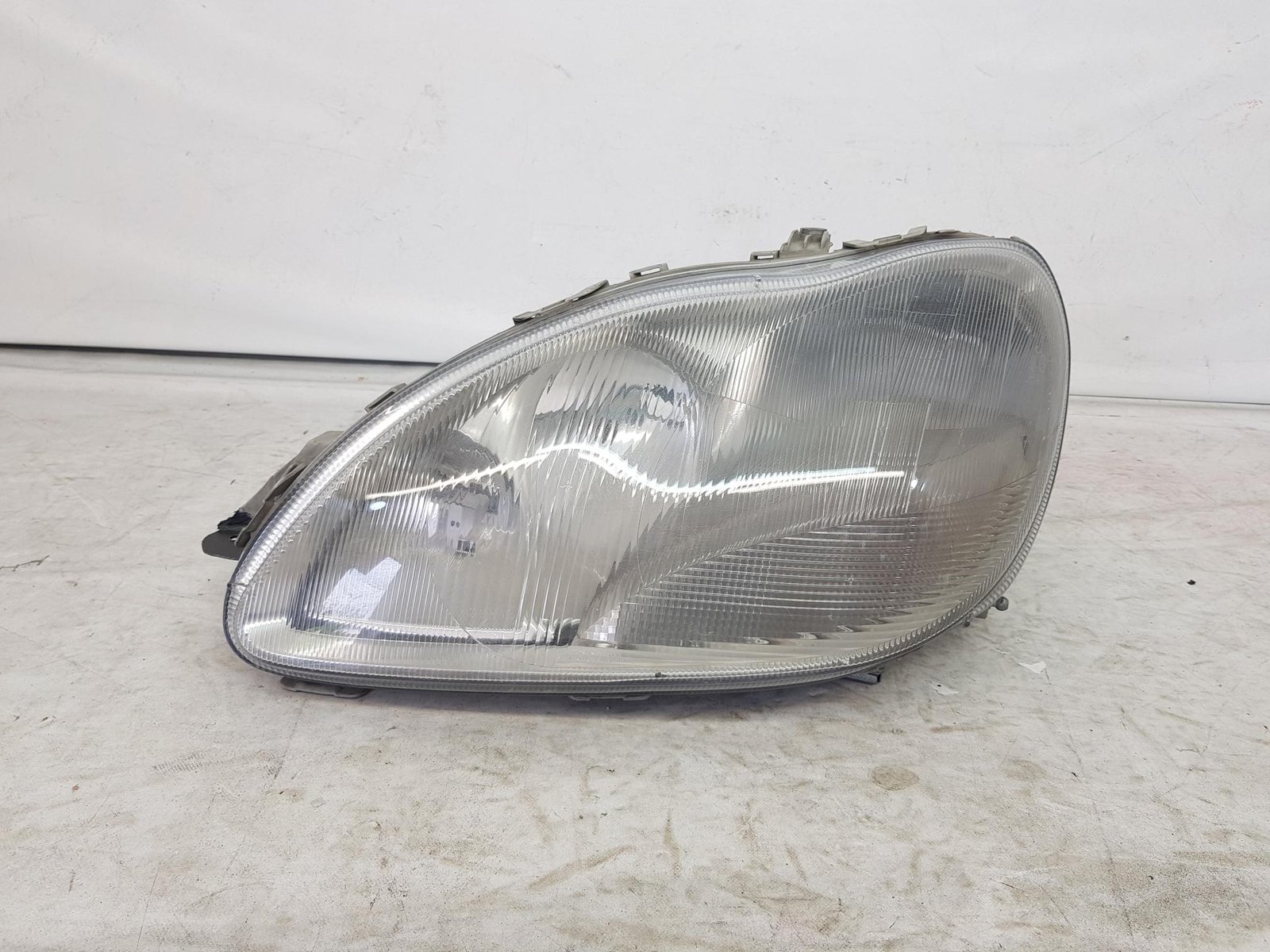 Far stanga xenon Mercedes S Class W220 A2208200761 1998 1999 2000 2001 2002