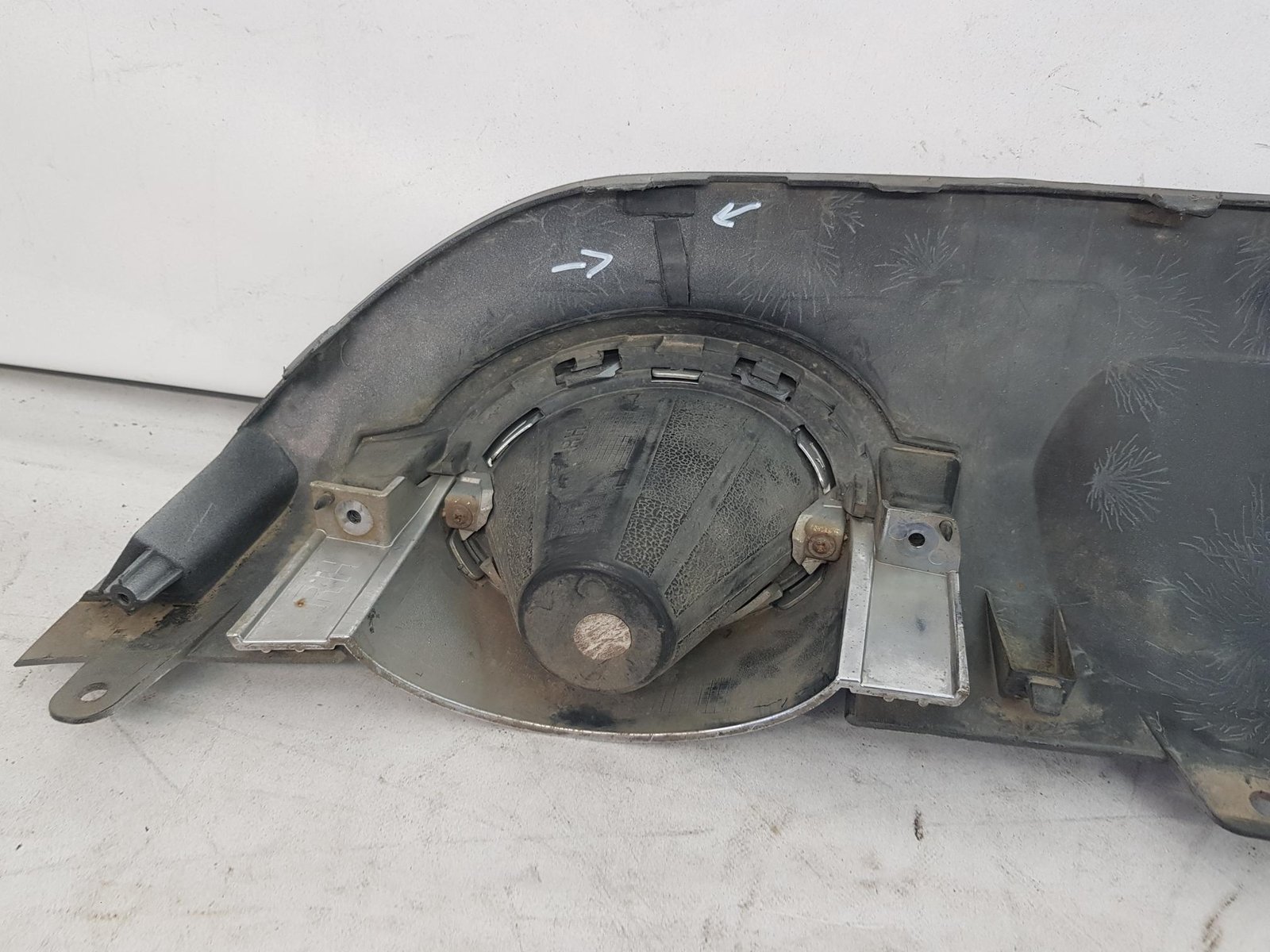 Ornament cu tipsuri bara spate Kia Sportage facelift 86671-F1510 2019 2020 2021 - imagine 12
