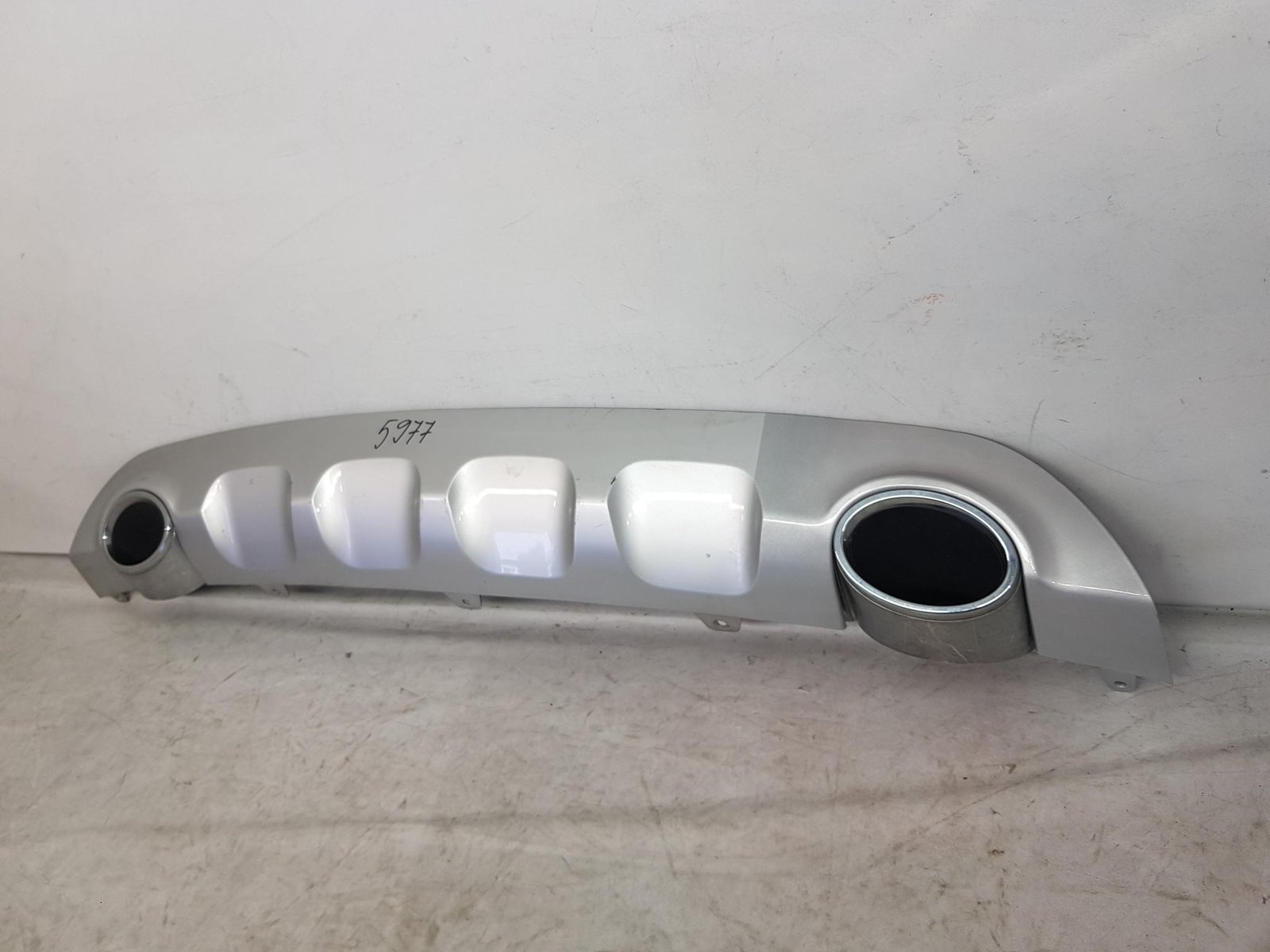 Ornament cu tipsuri bara spate Kia Sportage facelift 86671-F1510 2019 2020 2021 - imagine 4