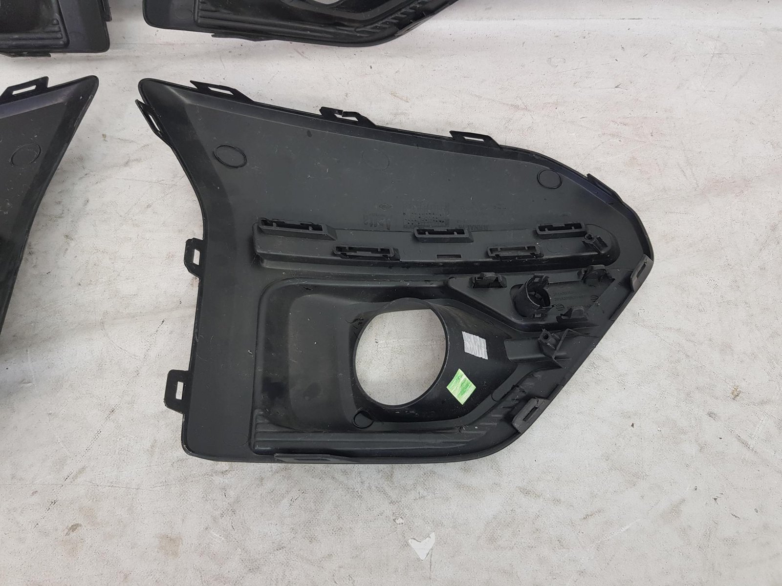 Grila proiector stg dr set Dacia Sandero 3 Stepway Jogger M021847 2021 2022 2023 2024 2025 - imagine 11
