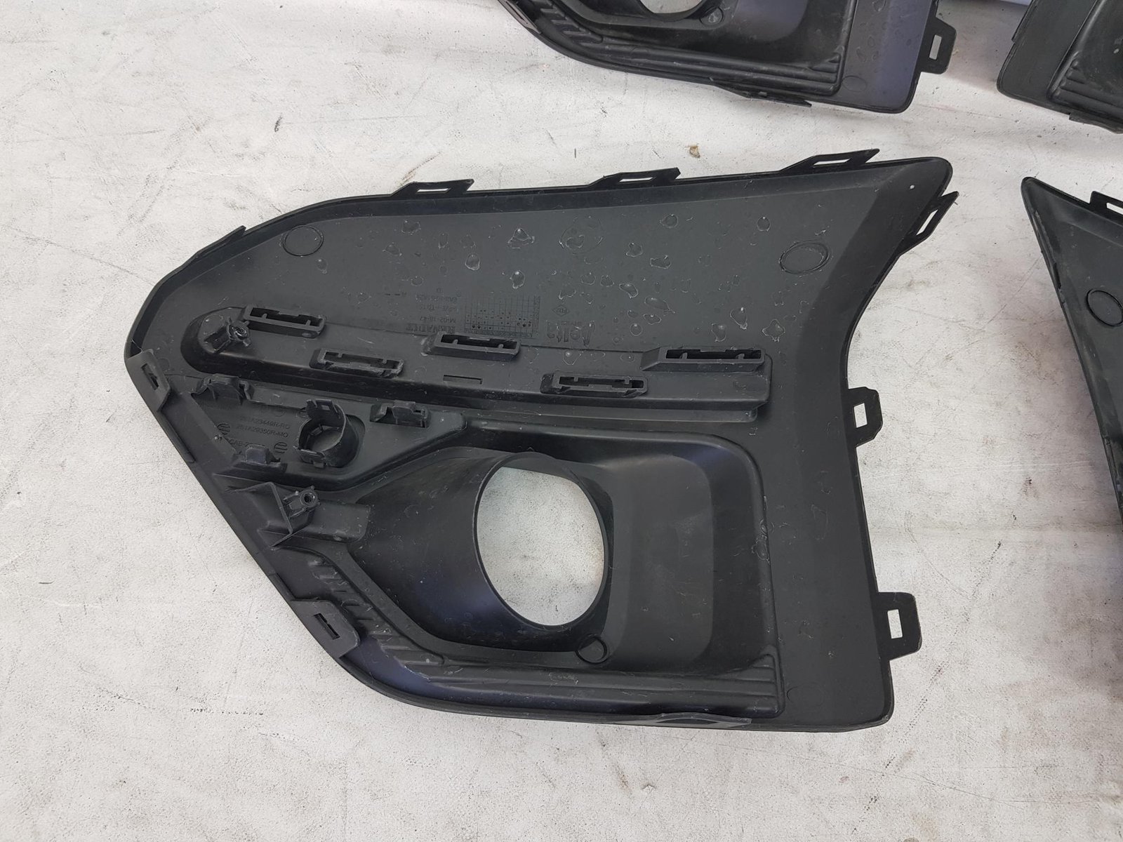 Grila proiector stg dr set Dacia Sandero 3 Stepway Jogger M021847 2021 2022 2023 2024 2025 - imagine 10