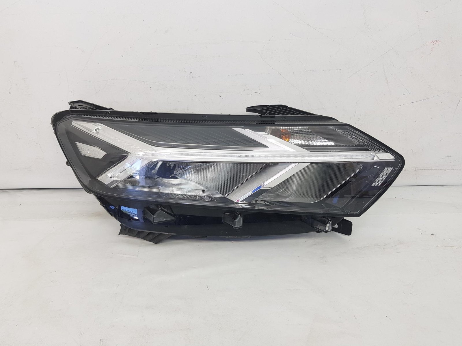 Far dreapta full led Dacia Logan 3 Sandero 3 Jogger 260101940R 2020 2021 2022 2023