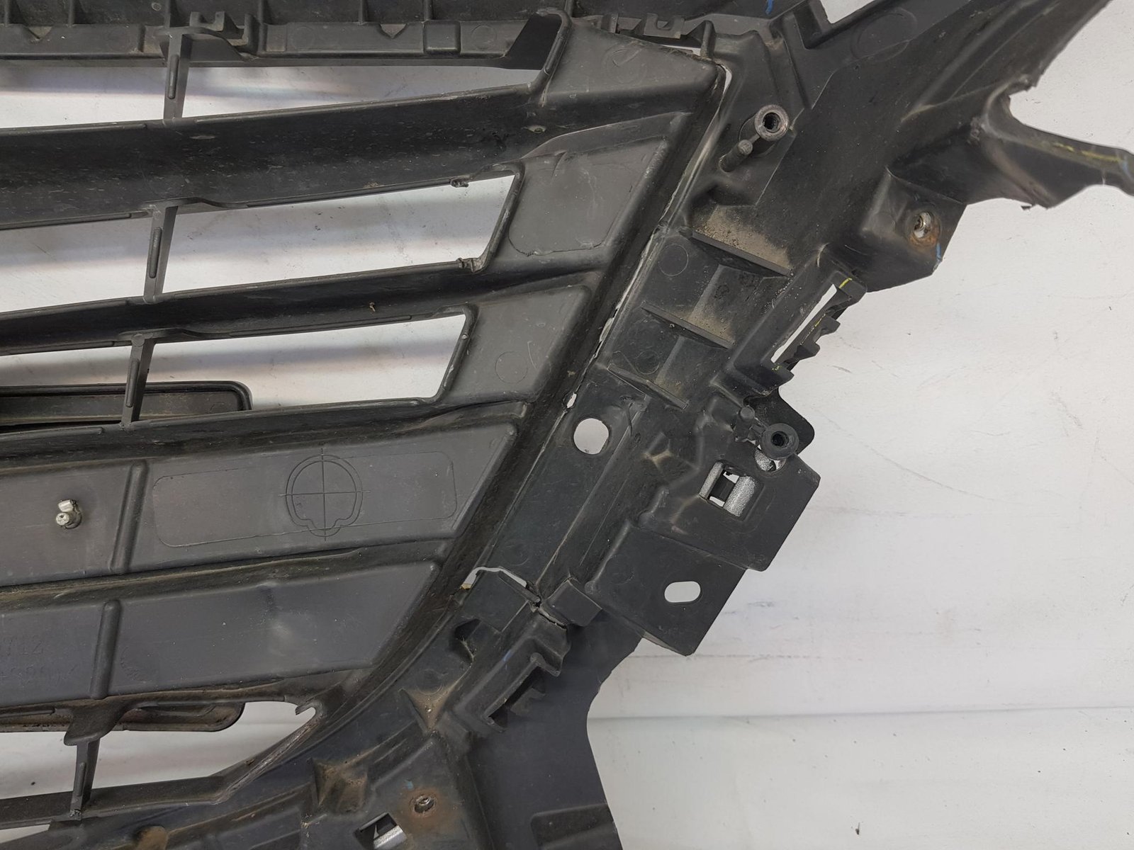Grila radiator Mazda 3 BJS7-50712 2014 2015 2016 - imagine 11