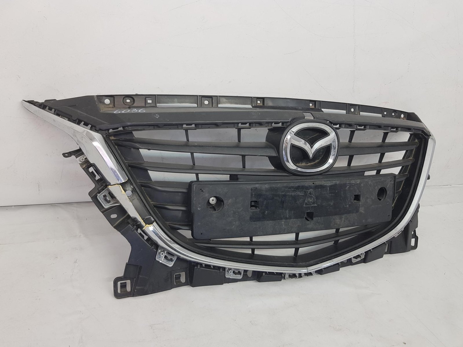 Grila radiator Mazda 3 BJS7-50712 2014 2015 2016 - imagine 4