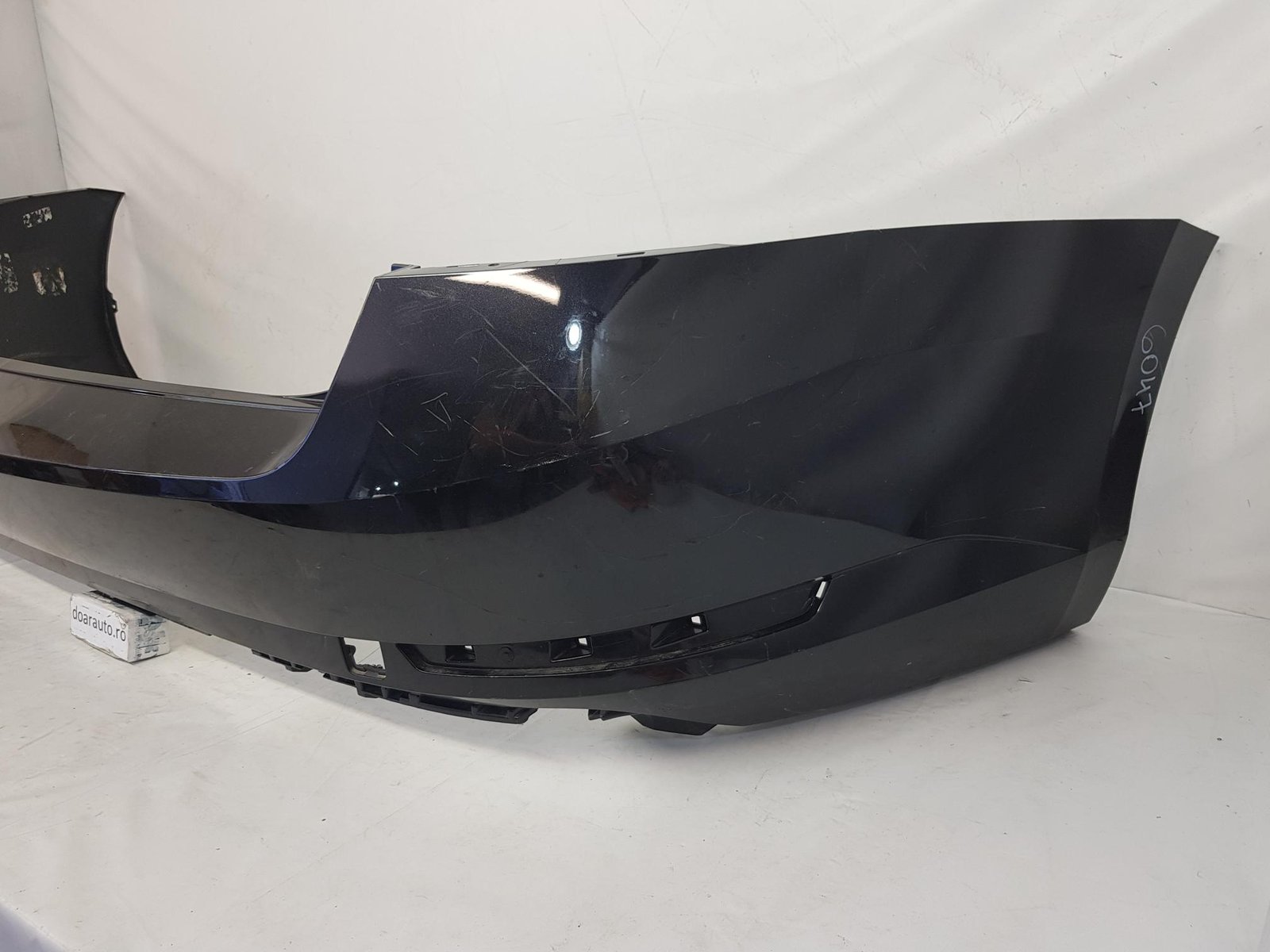 Bara spate Skoda Superb 3 Berlina 3V5807421 2016 2017 2018 2019 - imagine 3