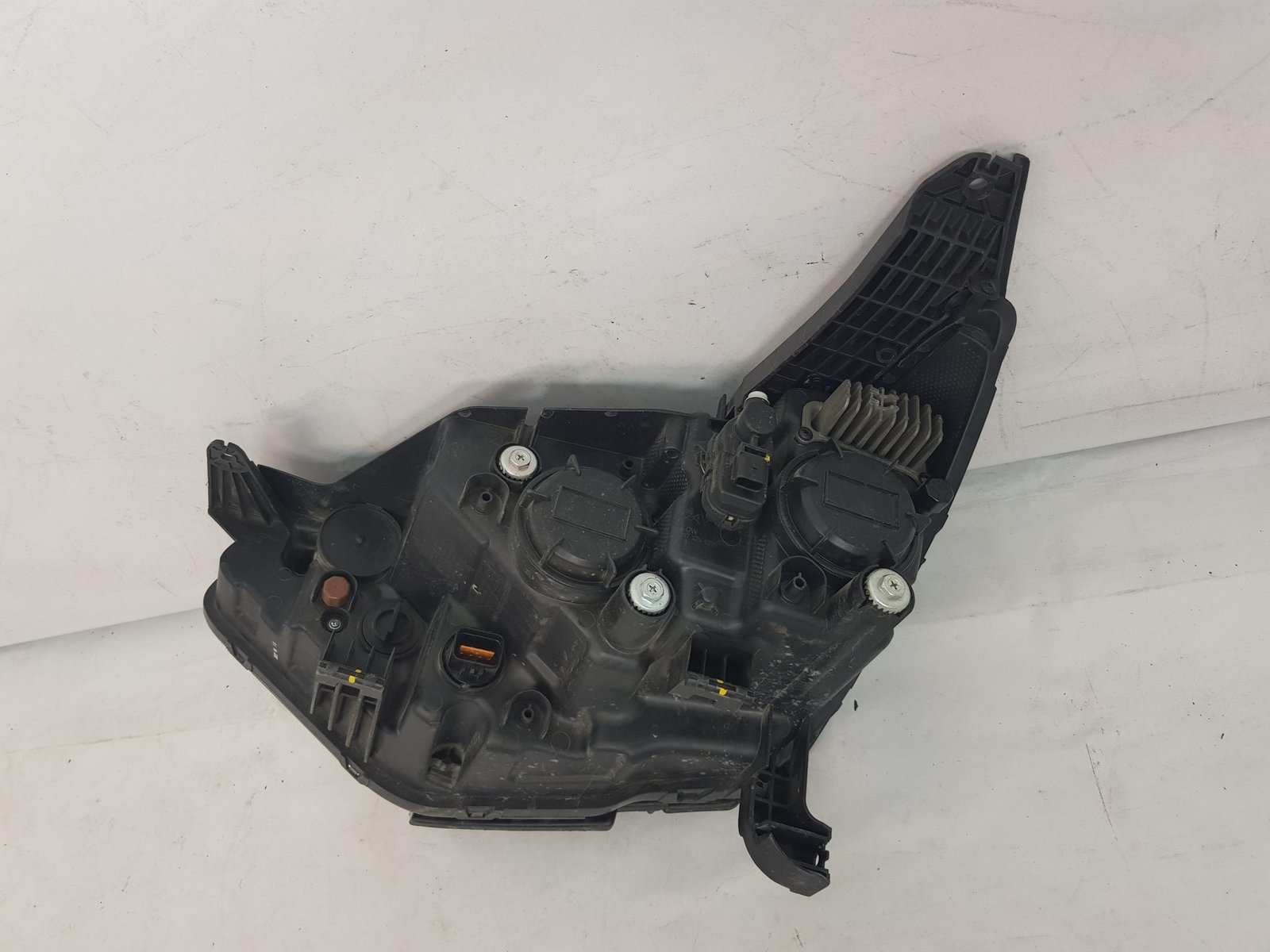Faruri stanga halogen + led Ssangyong KGM Korando C300 8310237101 2019 2020 2021 2022 2023 2024 - imagine 8