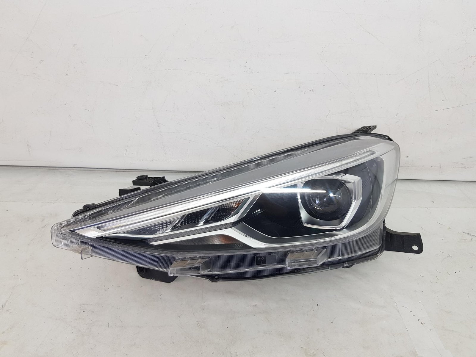 Far stanga halogen + led MG ZS 11990303 2024 2025 2026 - imagine 2