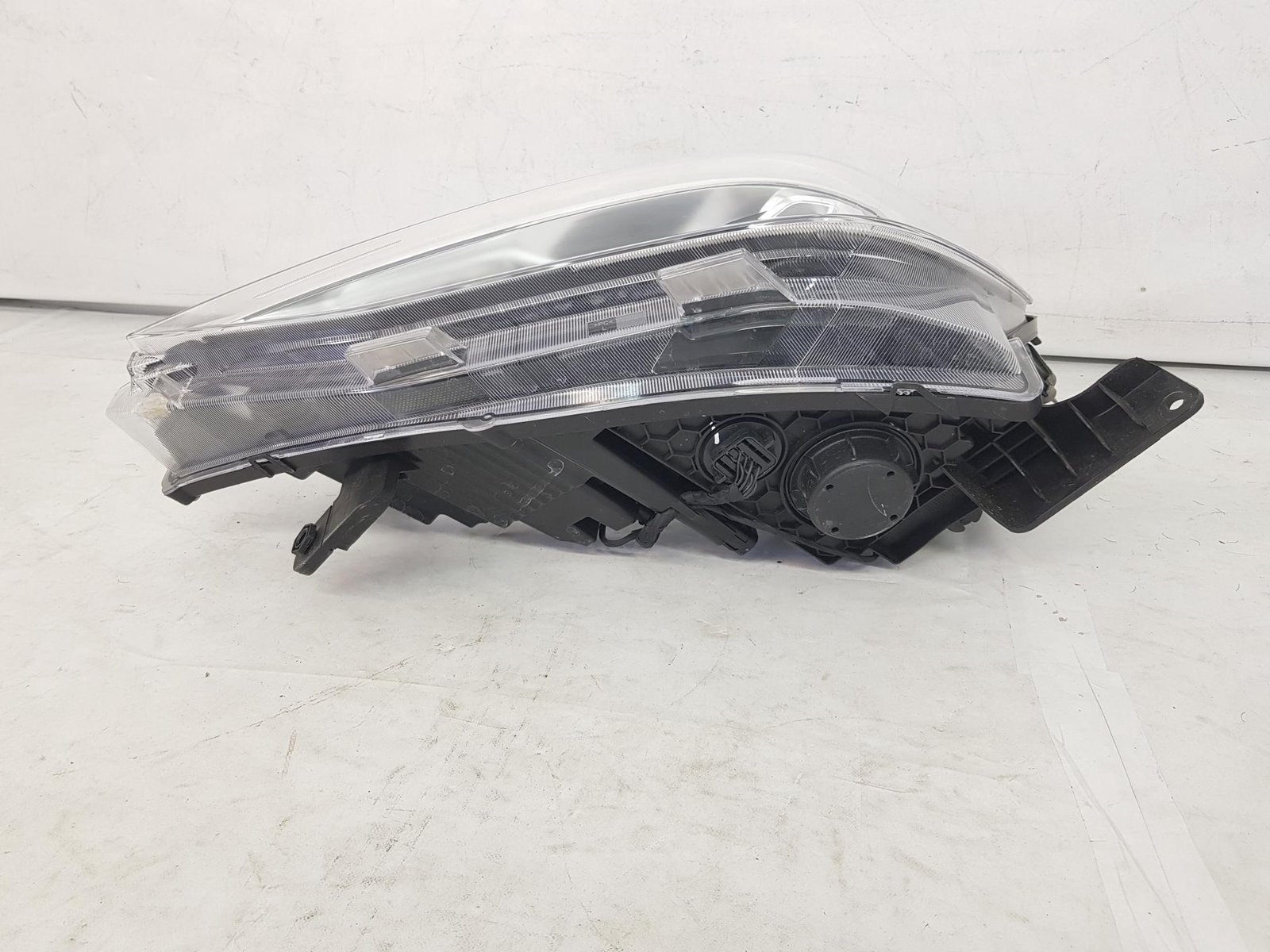 Far stanga halogen + led MG ZS 11990303 2024 2025 2026 - imagine 11
