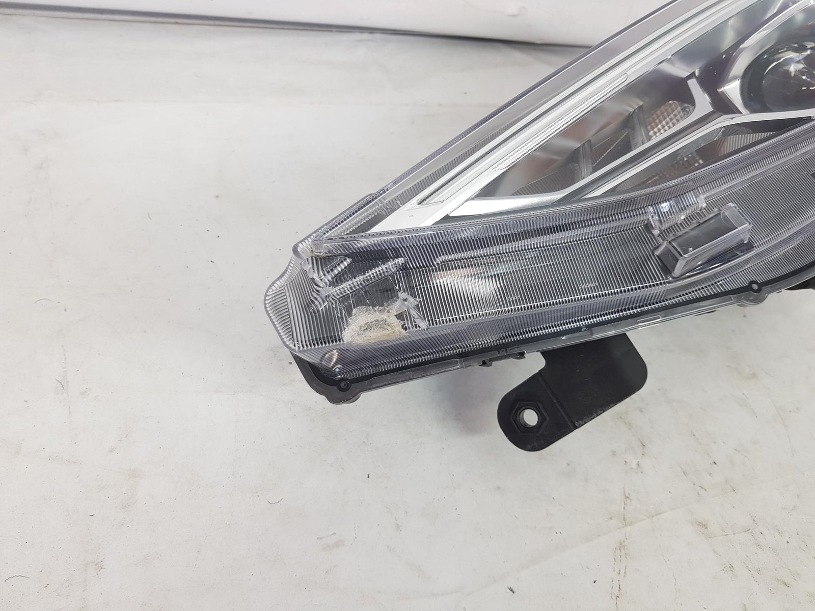 Far stanga halogen + led MG ZS 11990303 2024 2025 2026 - imagine 14