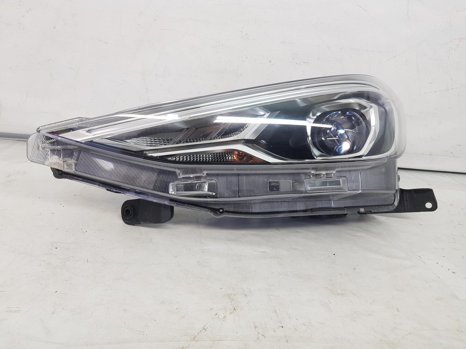 Far stanga halogen + led MG ZS 11990303 2024 2025 2026 - imagine 5