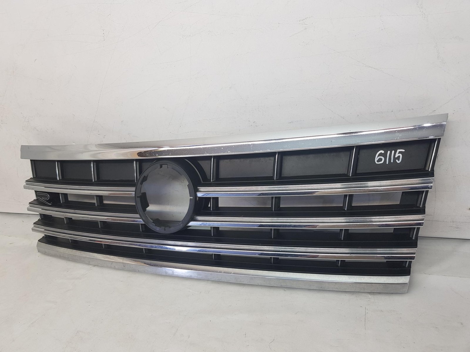 Grila radiator VW Touareg R Line 7608536696 2018 2019 2020 2021 2022 2023 2024 - imagine 3