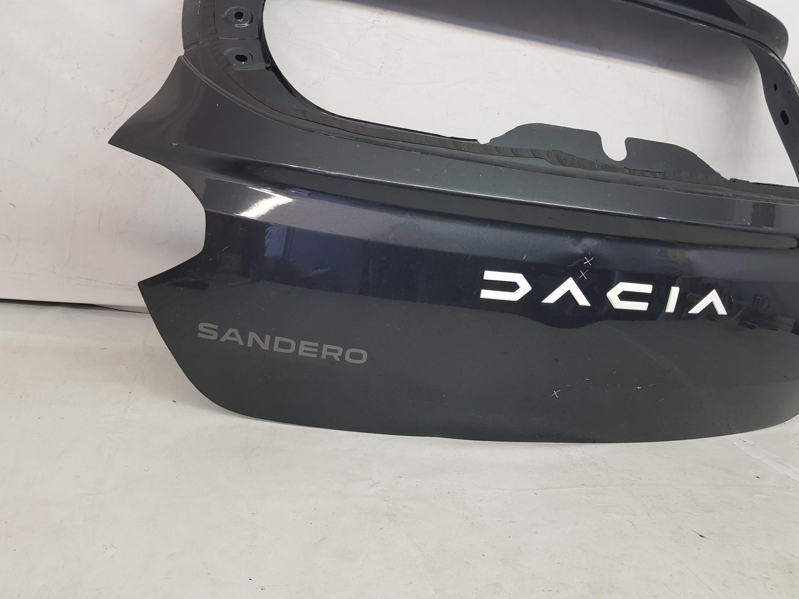 Haion Capota Dacia Sandero 3 facelift 901223148R 2024 2025 2026 - imagine 9