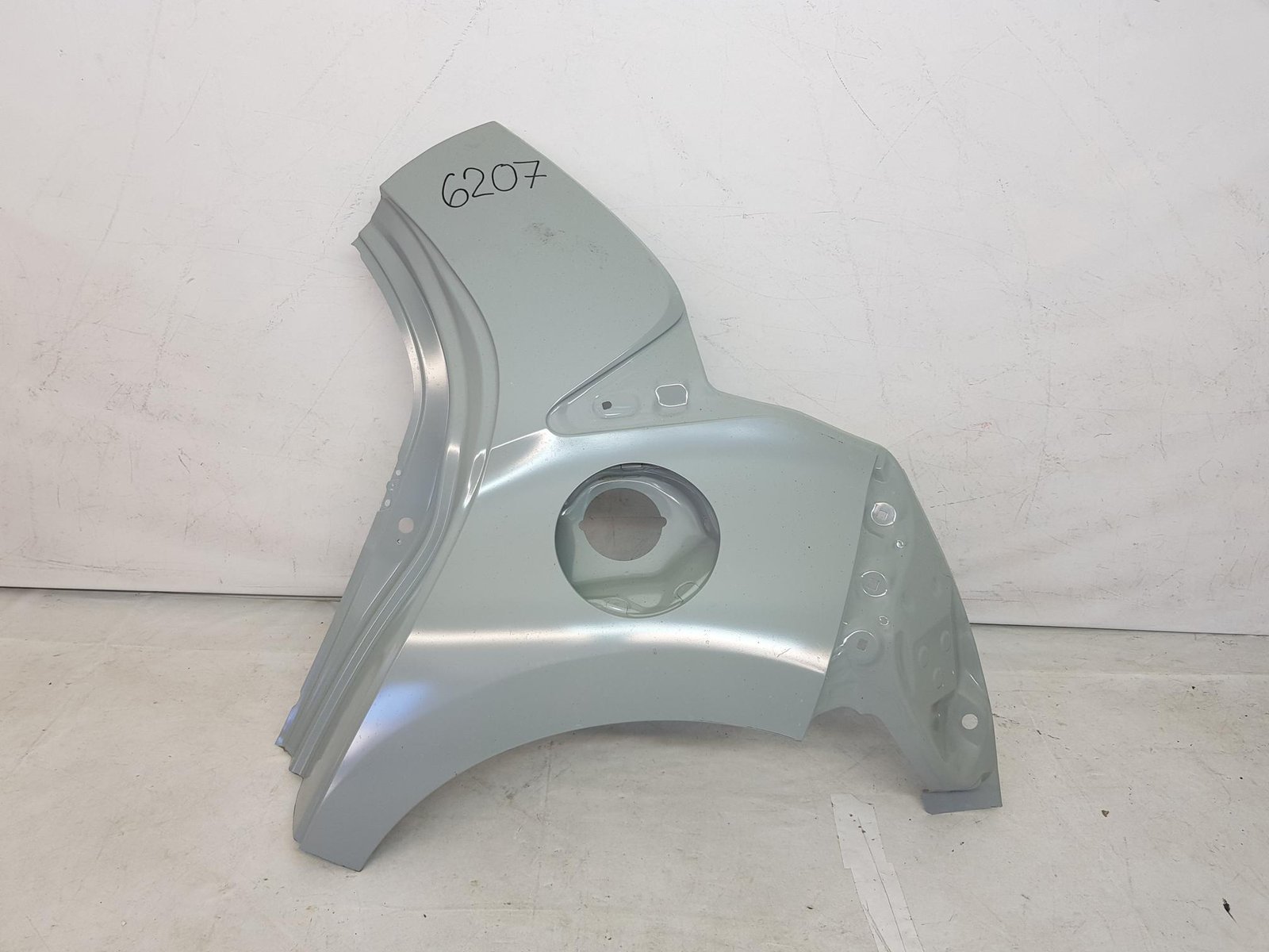 Aripa stanga spate Toyota Yaris 61602-0D360 2020 2021 2022 2023 2024 2025 2026