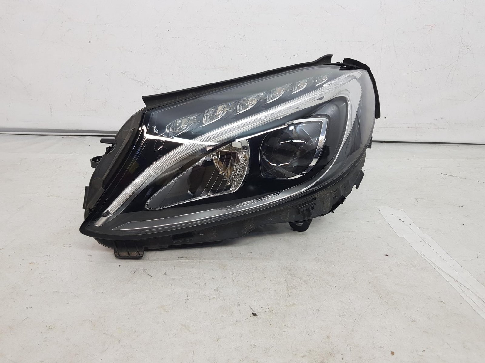 Far stanga full led Mercedes C Class W205 A2059062504 2014 2015 2016 2017